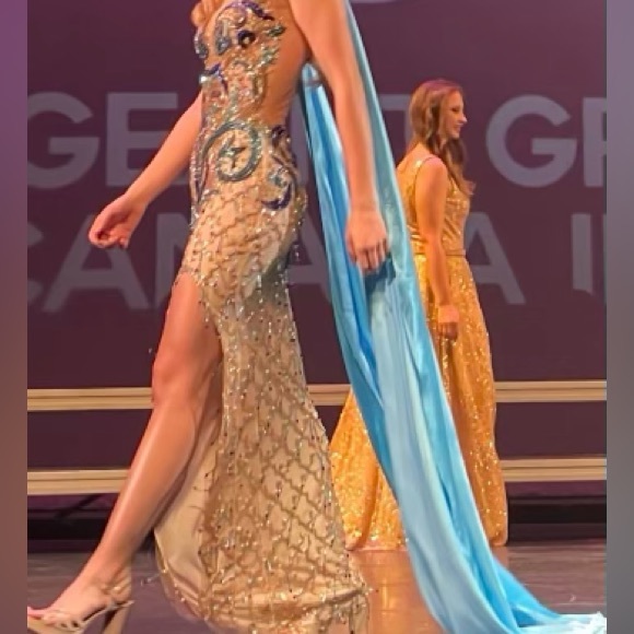 Winning Custom Pageant Gown size 4 - Picture 3 of 3